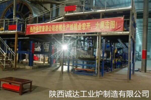 內(nèi)蒙普澤公司3200KVA礦渣加熱爐順利投產(chǎn)出棉！