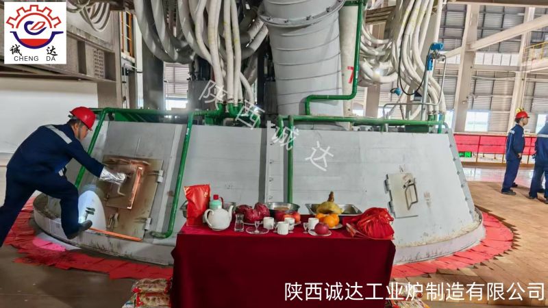 赤鐵礦還原造锍熔煉礦熱電爐